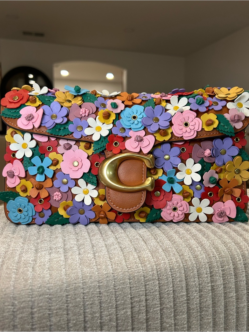 Coach Tabby Shoulder Bag 26 With Floral Applique - Picture 2 of 12